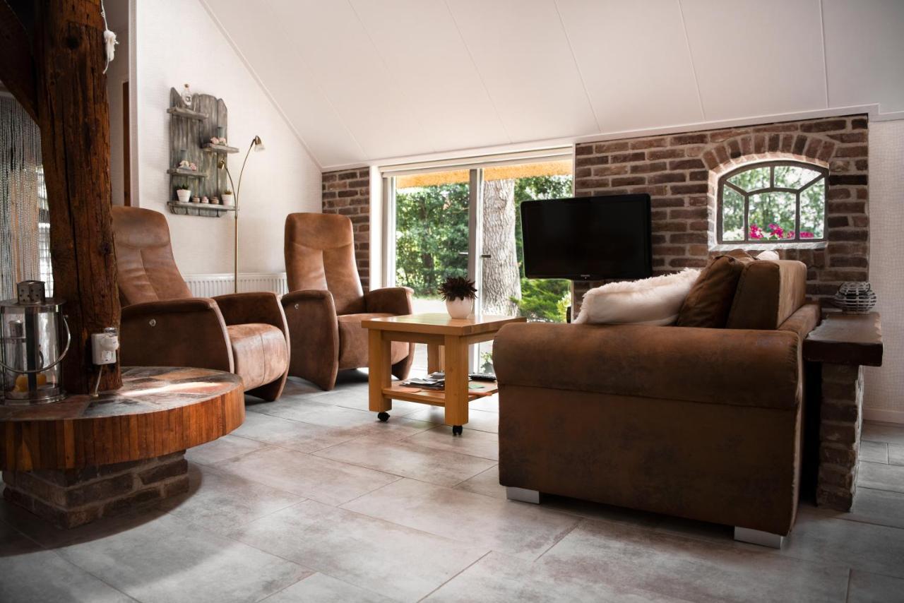 Appartement De Berghoeve Ruinen Luaran gambar